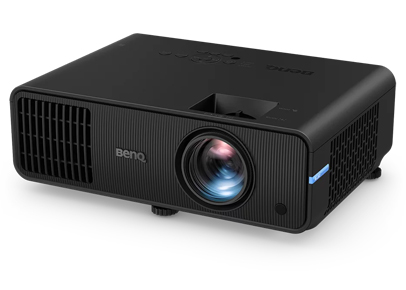 HIGH QUALITY PROJECTORS